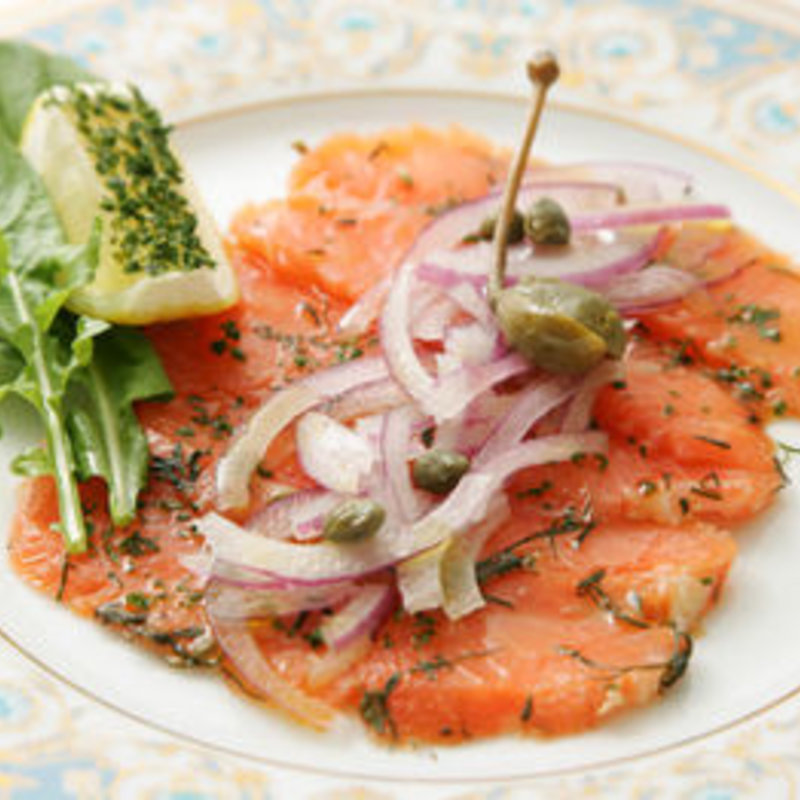 サーモンのマリネ(ビストロ トム)