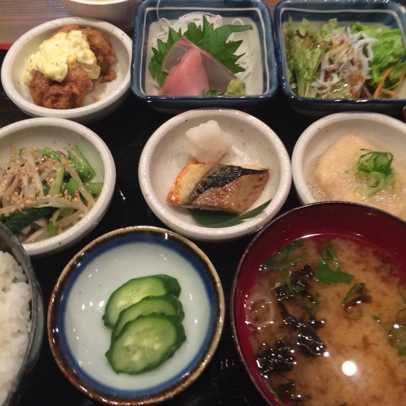 よんぱち御膳(四十八漁場 山王パークタワー店)