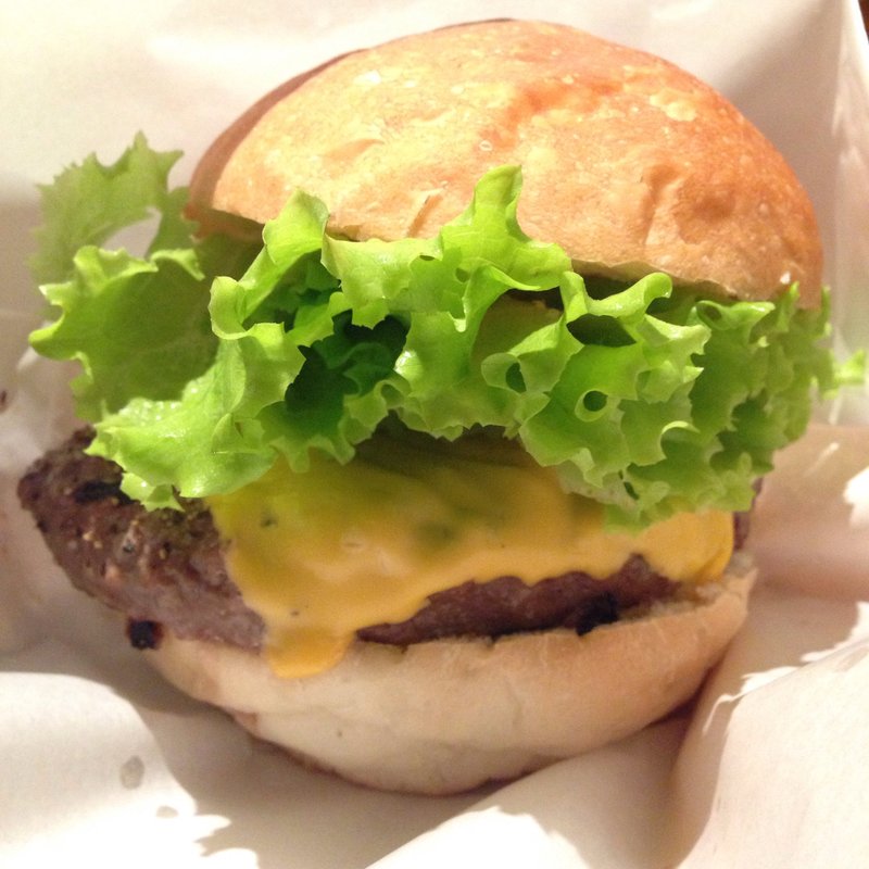 チェダーチーズバーガー(ハラカラ)