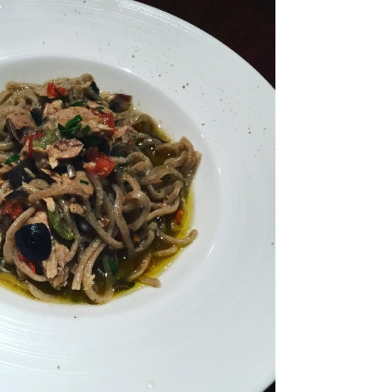 ツナとオリーブ、ケッパーのアンチョビパスタ(TI DINING （【旧店名】TI DOCTORS RESTAURANT）)