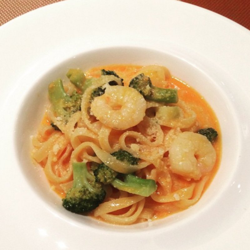 小海老とブロッコリーのトマトクリームソース(ナチュラル ダイエット レストラン NODO)