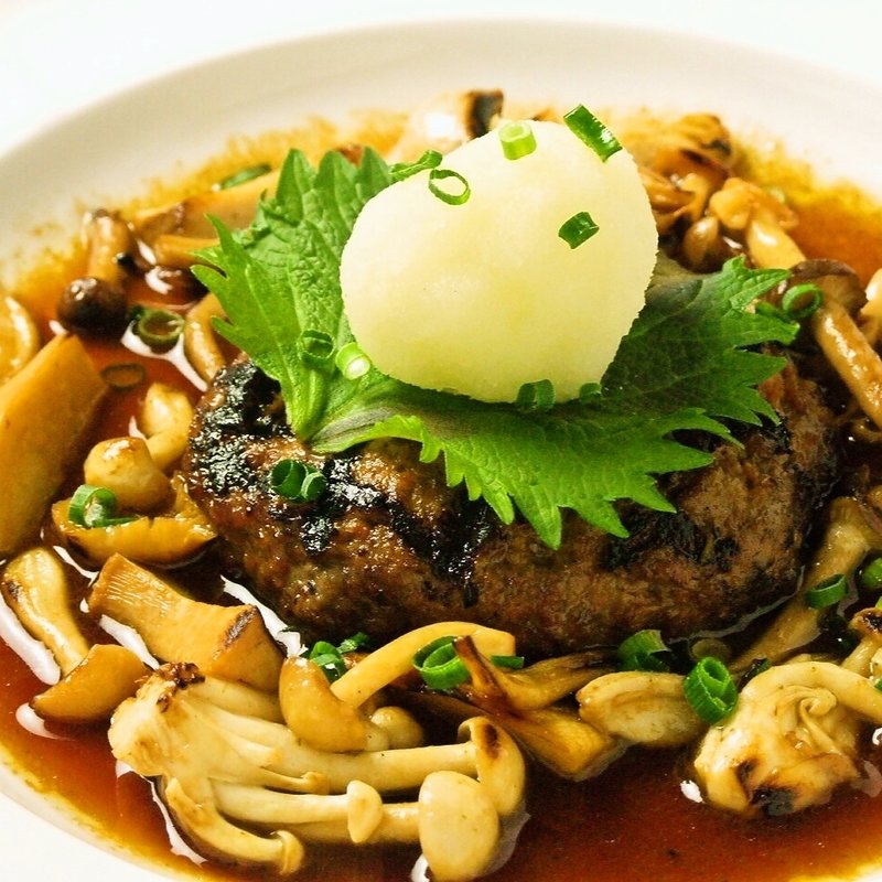 ハンバーグ　キノコ添え(会席イタリアン Ohashi 銀座店)