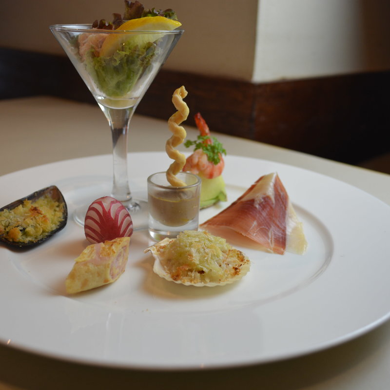 シェフの気まぐれオードブルプレート(Bistro Le Vin)