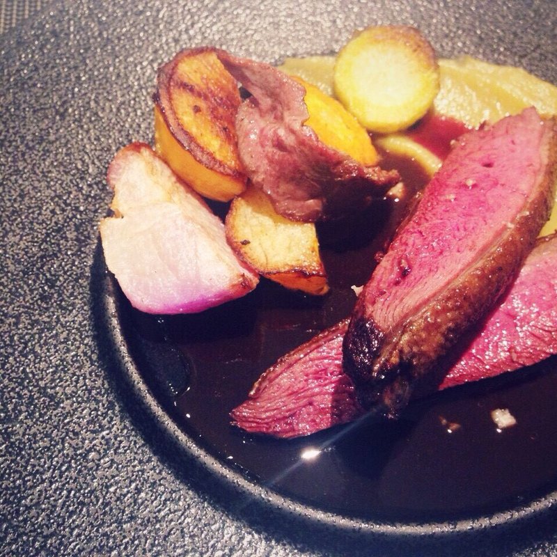 フランス産鴨胸肉のロースト(Lien)