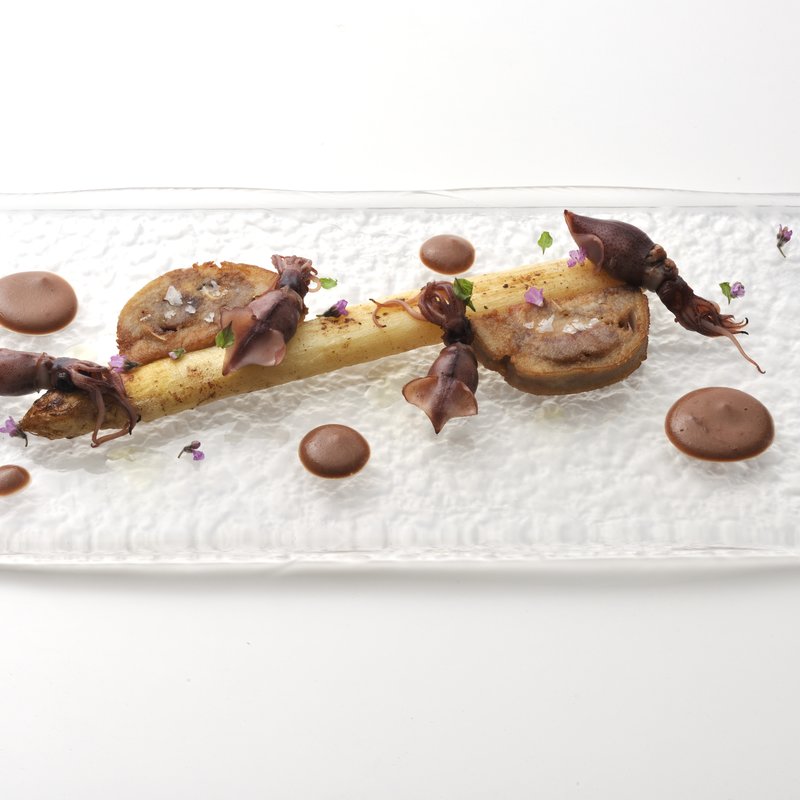 ホワイトアスパラのグリル(ラターブルナカメ)