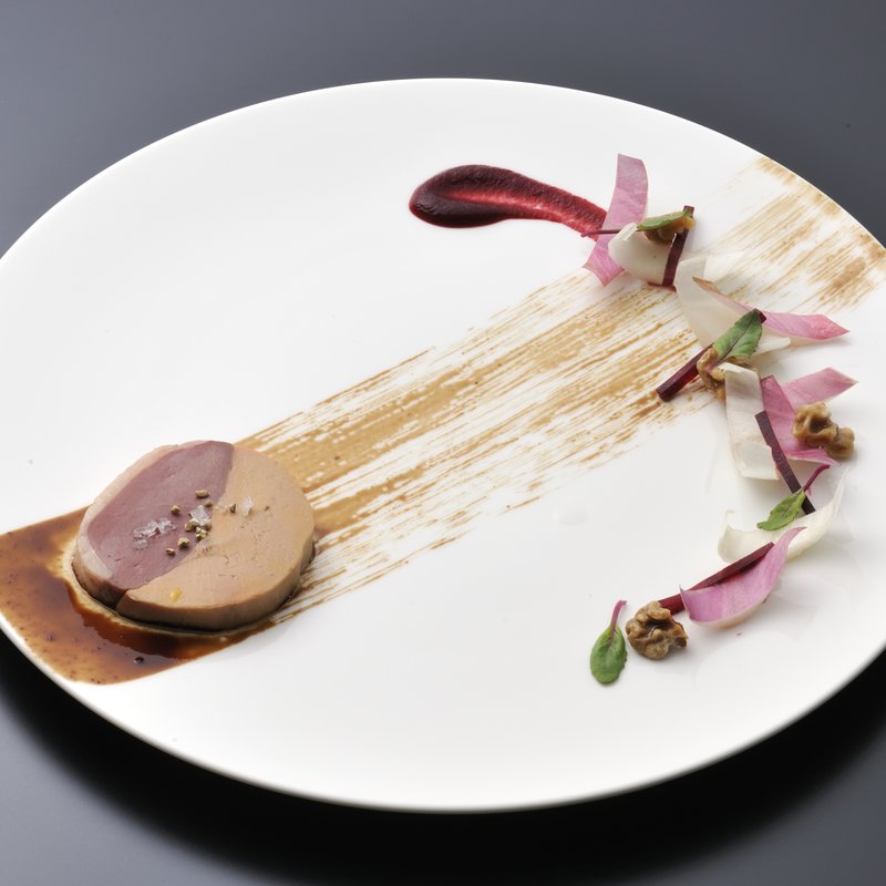 フランス産鴨フォアグラのポワレ(ラターブルナカメ)