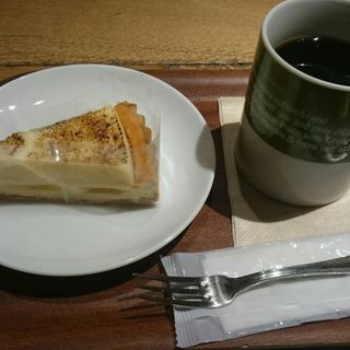 シブーストケーキセット(ホノルルコーヒー)