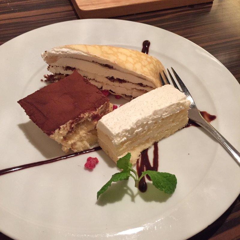 セットのデザート3点盛り(JYOJYO)