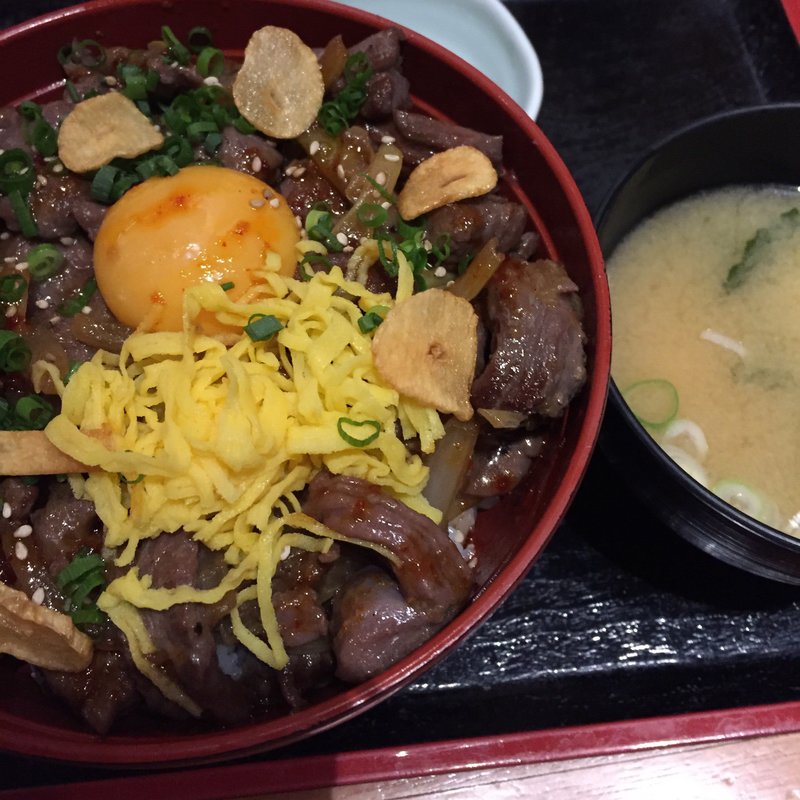 牛ハラミスタミナ丼定食(庄や国分寺南口店)