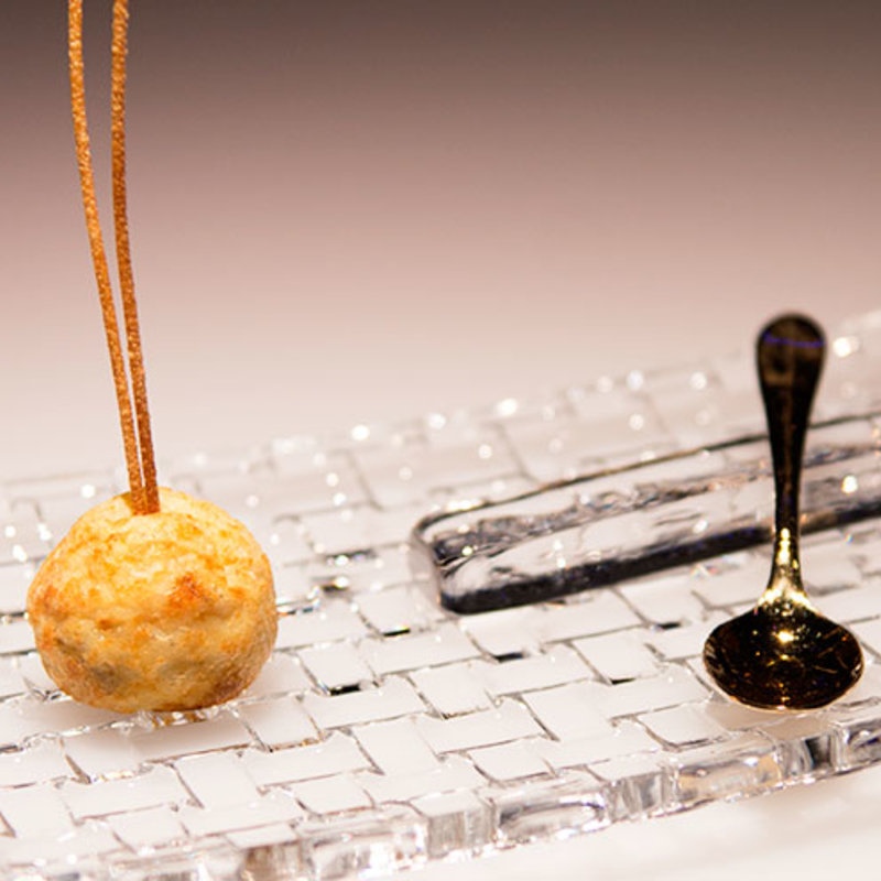 チョコの揚物(LucianoShow)