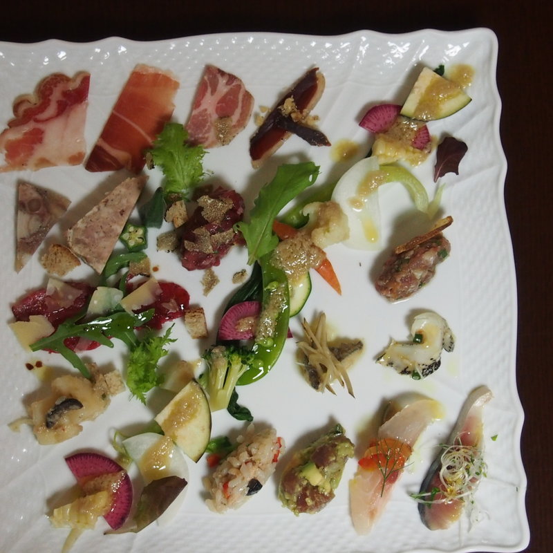 前菜の盛り合わせ(ワインバー ロッシ（WINEBAR Rossi）麹町)