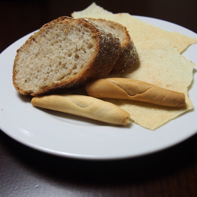 自家製パン(ワインバー ロッシ（WINEBAR Rossi）麹町)