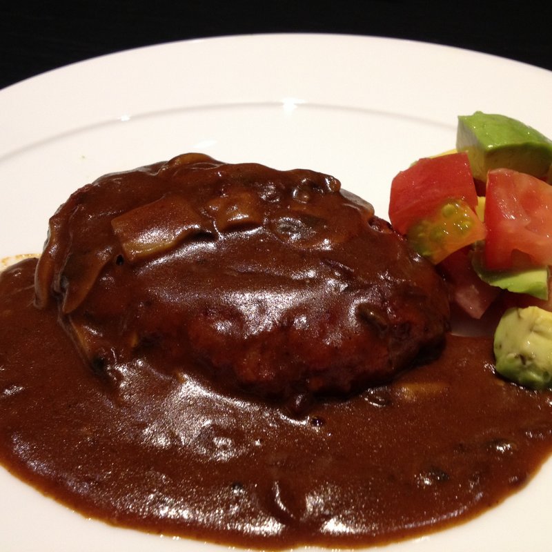 ハンバーグ デミグラスソース(ルーツ　ロッポンギ （ROOTS 　ROPPONGI）)