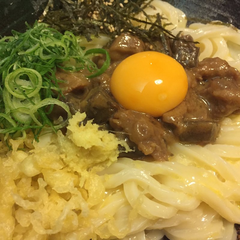 ドテ釜玉(手しごと讃岐うどん 讃々 （さんさん）)