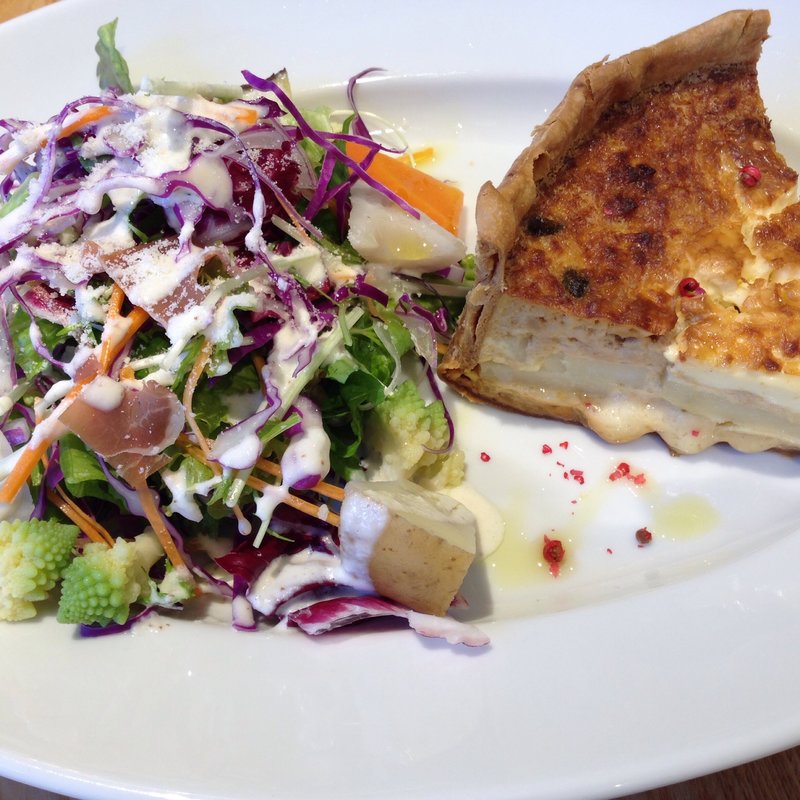 キッシュプレート(ラグー ＆ ウィスキーハウス （RAGOUT&WHISKY HOUSE）)