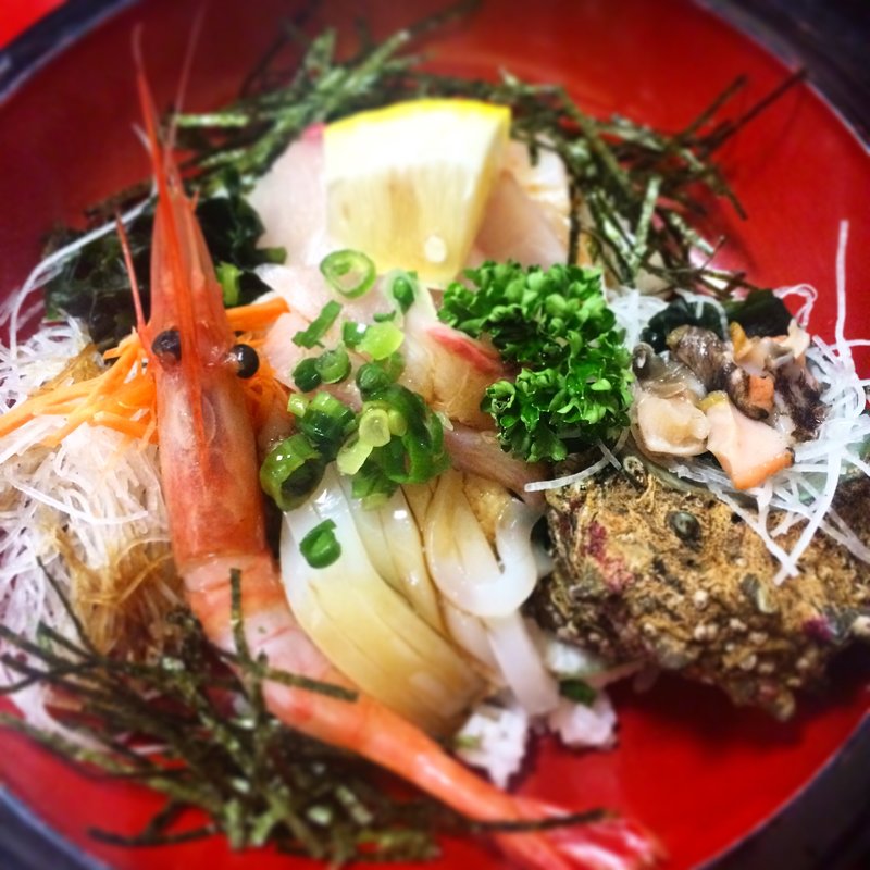 海鮮丼(くいもんやさざなみ)