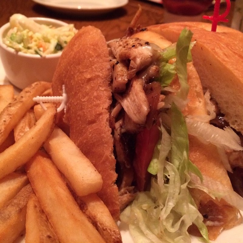 グリルチキンフォカッチャメルト(アウトバックステーキハウス 六本木店)