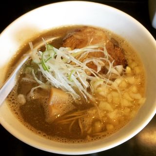 煮干中華そばHARD(煮干中華そば のじじ)