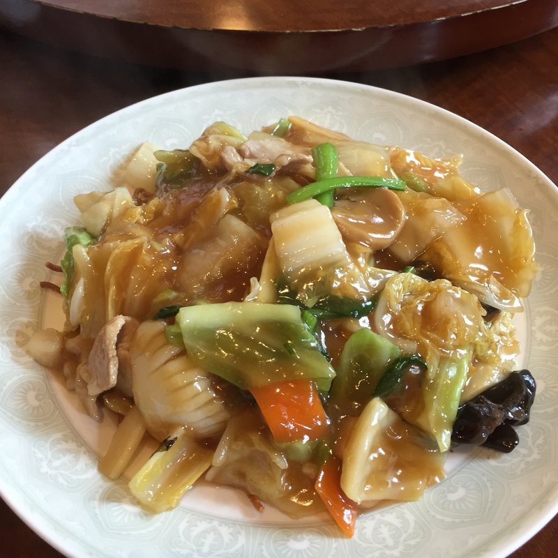 五目やきそば(中華料理  青島)