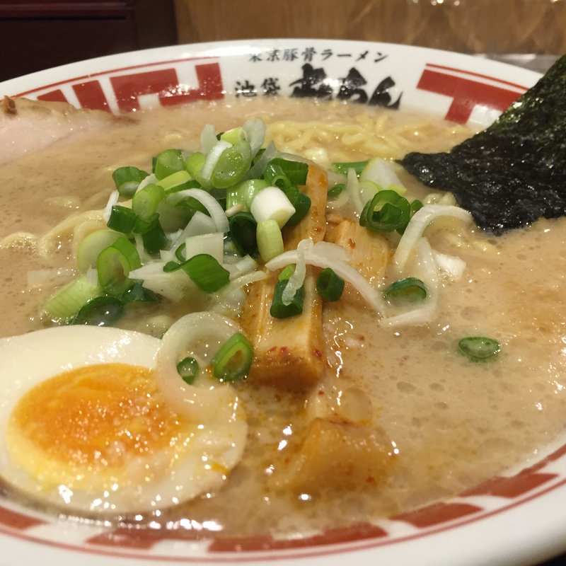 東京豚骨ラーメン