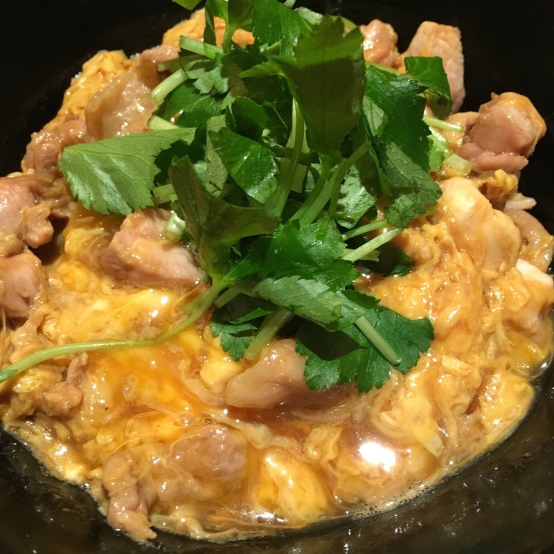 親子丼 上(かしわ屋 源次郎)