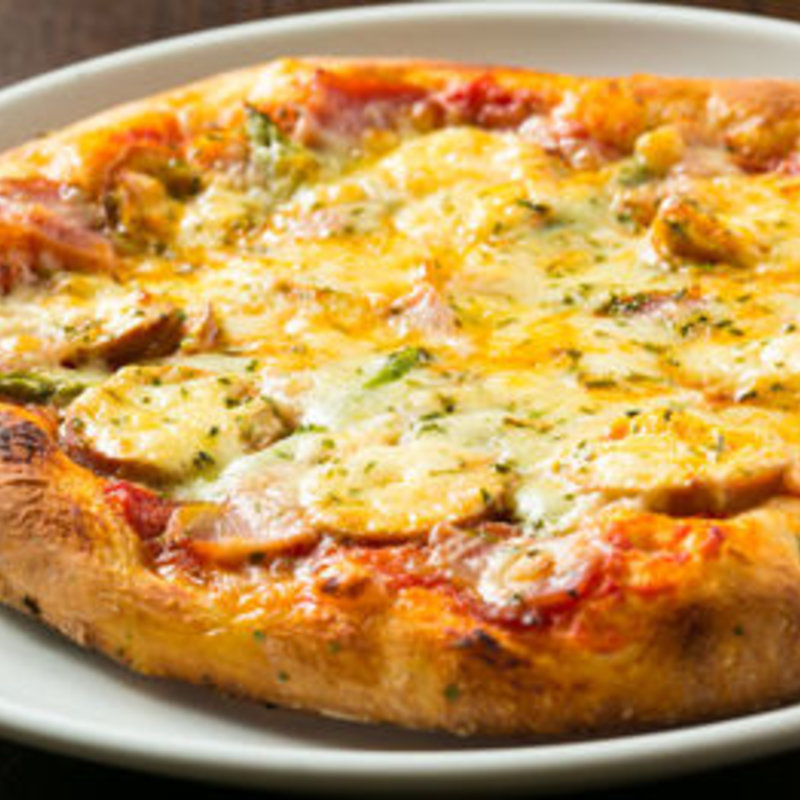 ドライトマトとケッパーのマルゲリータ(旬鮮食房 猿家 千葉店 )