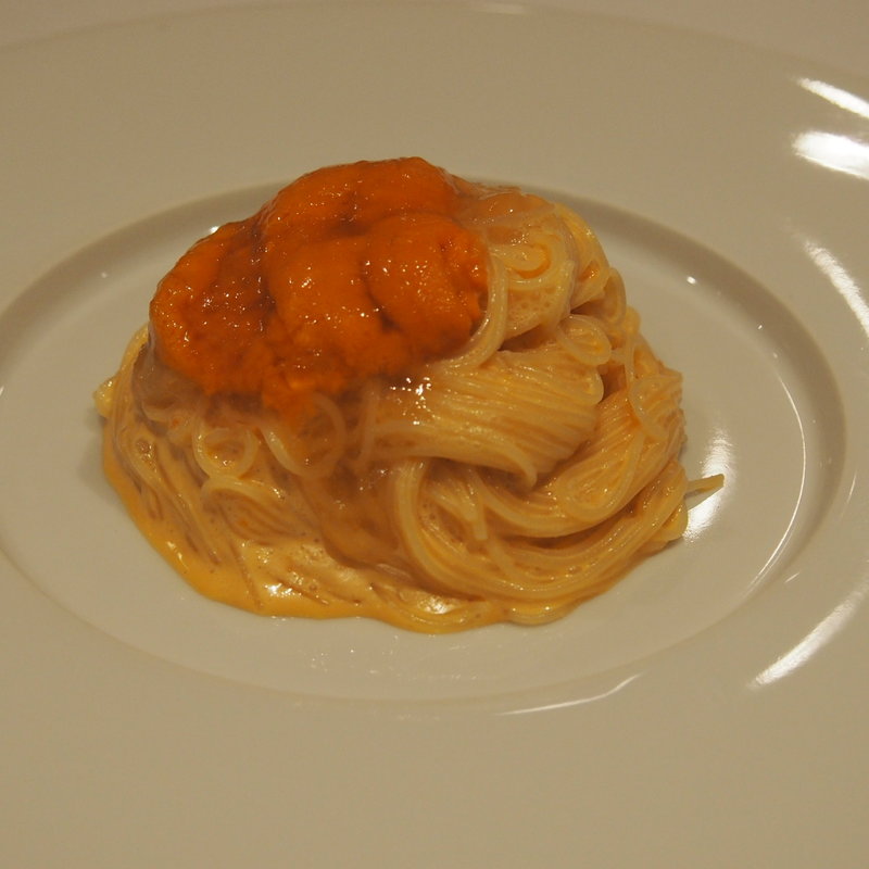 生うにの冷製パスタ コンソメゼリー添え(ラネージュ)