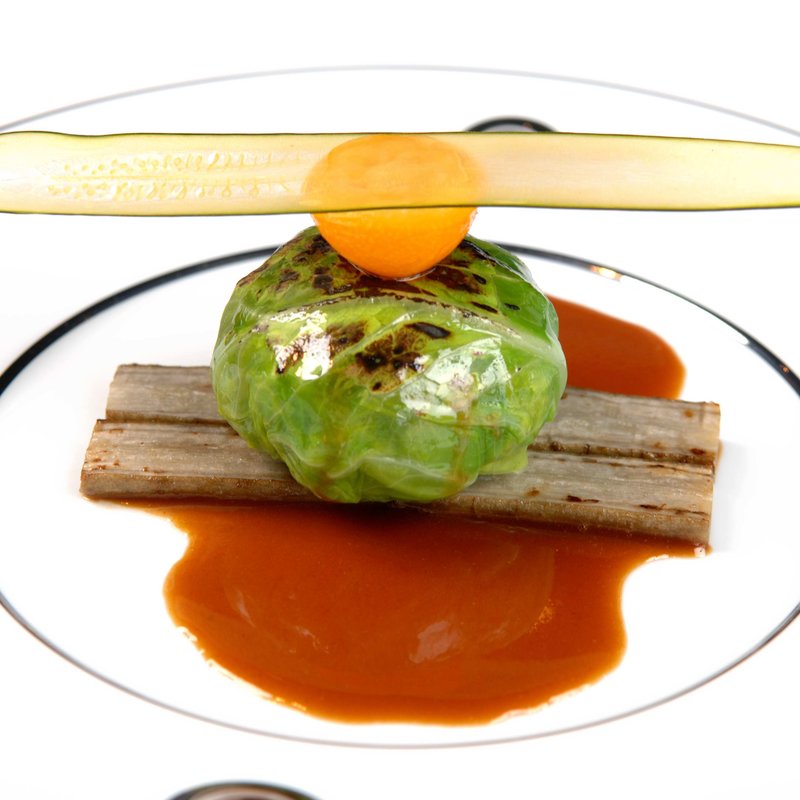 焼きキャベツとゴボウ(ラ・ロシェル山王)