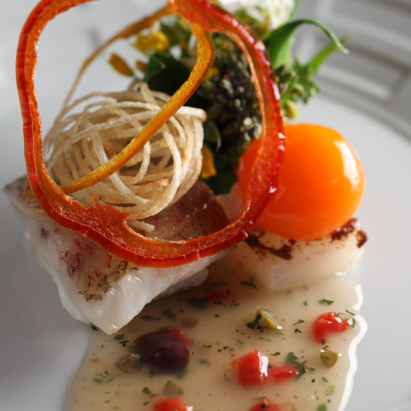 本日の魚料理(ラ・ロシェル山王)