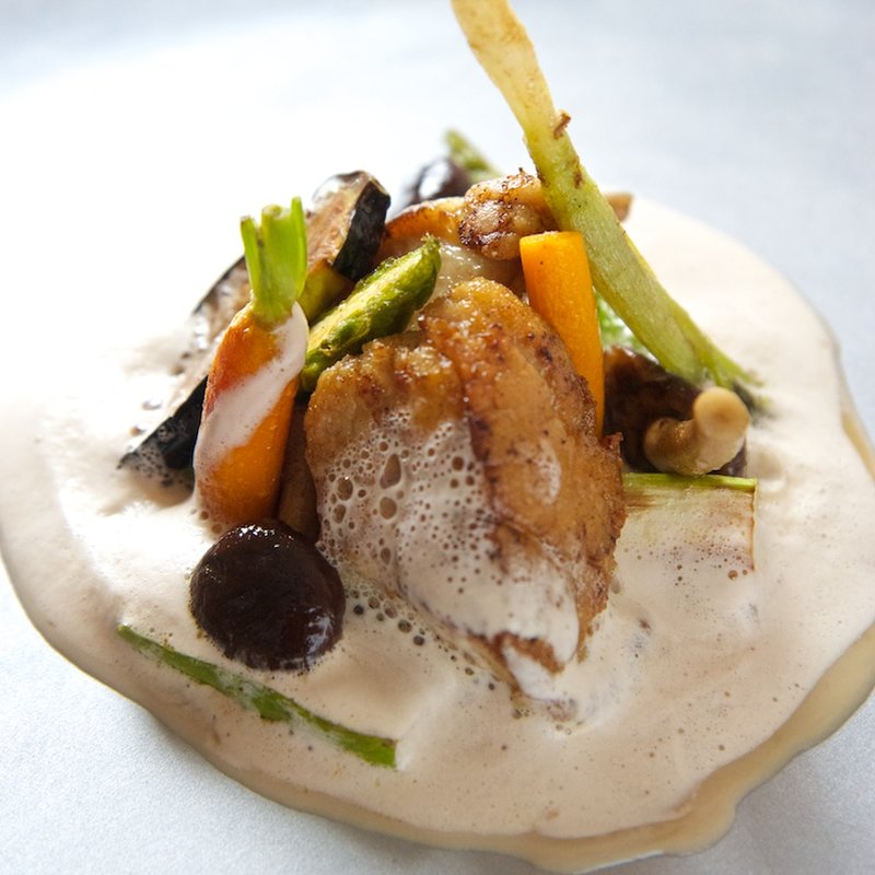 季節の野菜と焼き雲丹のムース仕立て(ラール・エ・ラ・マニエール)