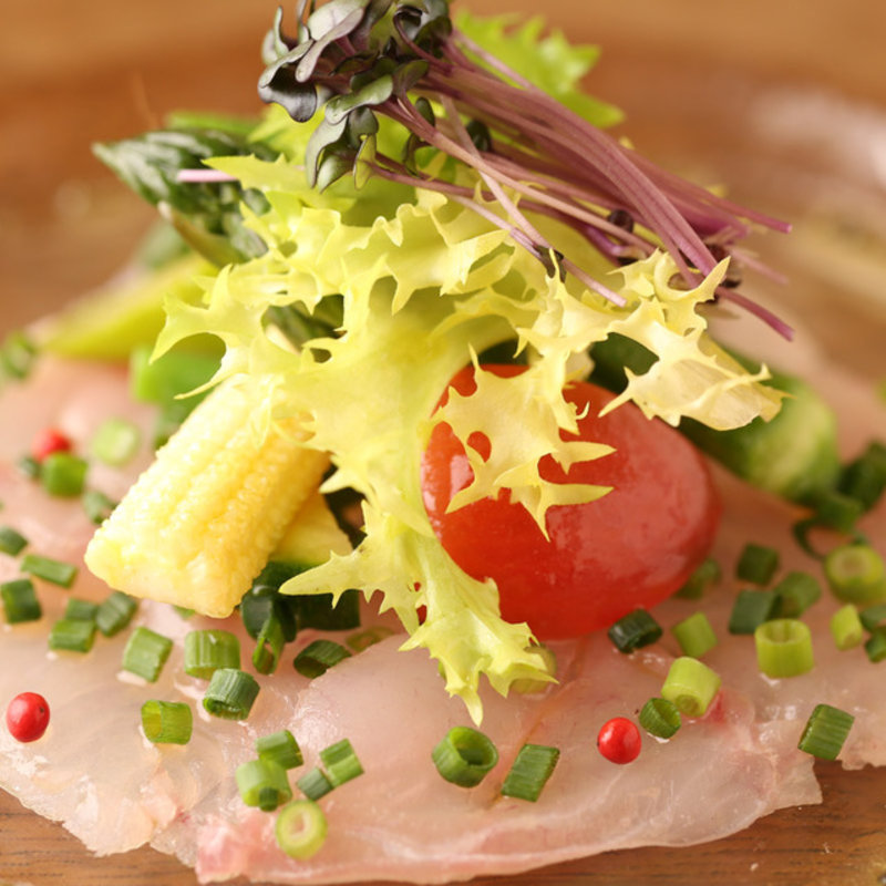 真鯛のカルパッチョ(ラ ブォナ ヴィータ （LA BUONA VITA）)