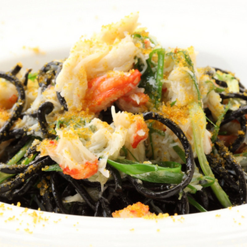 ずわい蟹とイカ墨のタリオリーニ(ラ ブォナ ヴィータ （LA BUONA VITA）)