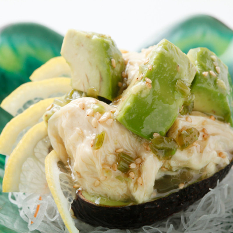 湯葉とアボカド和え(古風 居酒屋 いぶき)