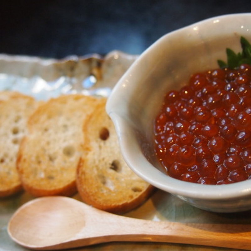 いくらの醤油漬け(さかなや 市場食堂)