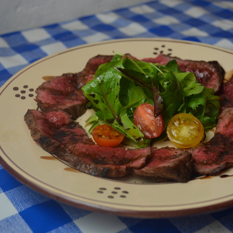 山梨ワイン牛のステーキ(OSTERIA GIRO)