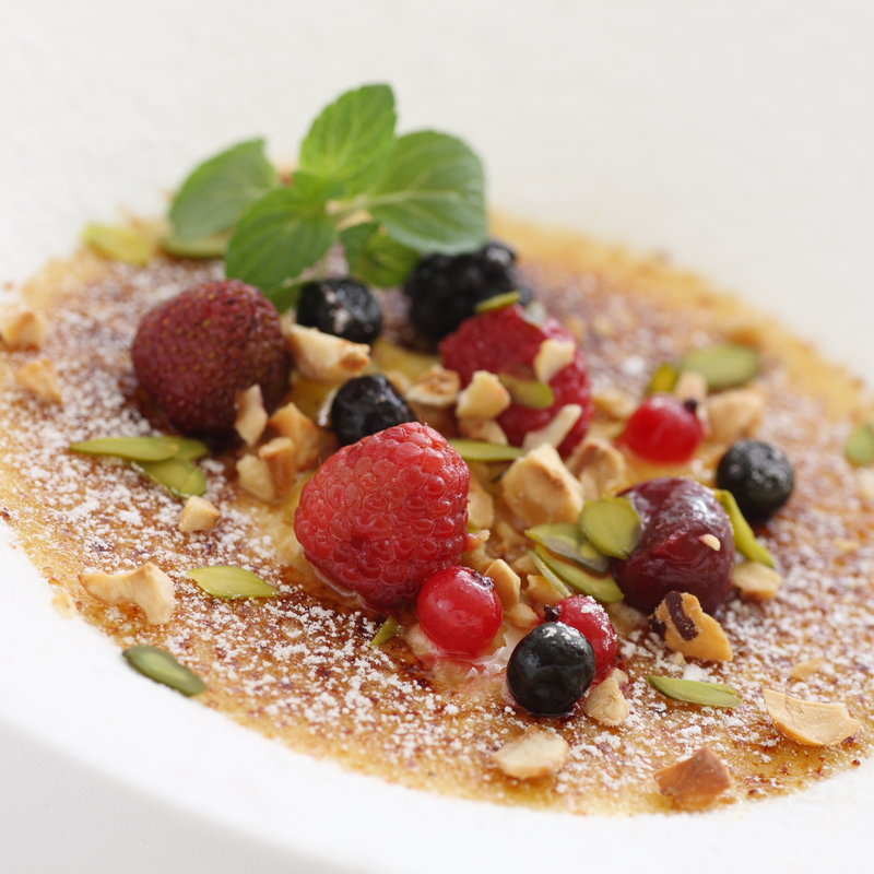 フルーツのスフレ(フランス料理 ラノー・ドール )