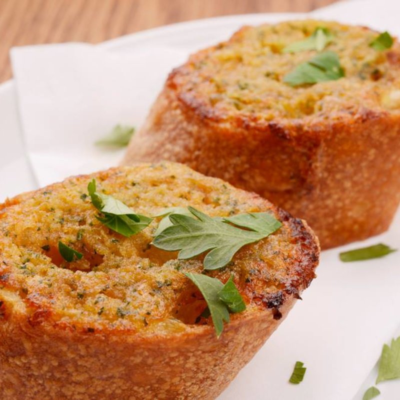 ガーリックトースト(ヴィネリア　サクラ　ランドリー （Vineria Sacra Laundry）)