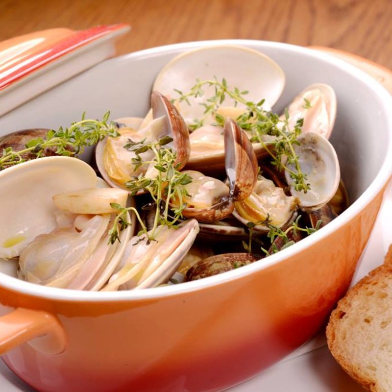 アサリの酒蒸し(ヴィネリア　サクラ　ランドリー （Vineria Sacra Laundry）)