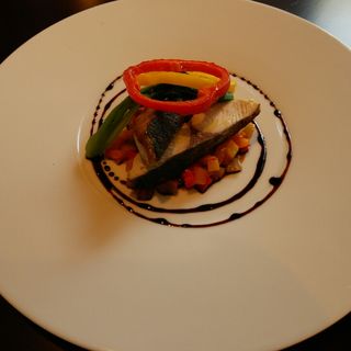 鮮魚の香草パン粉焼き（Cコース）(al fresco dining)