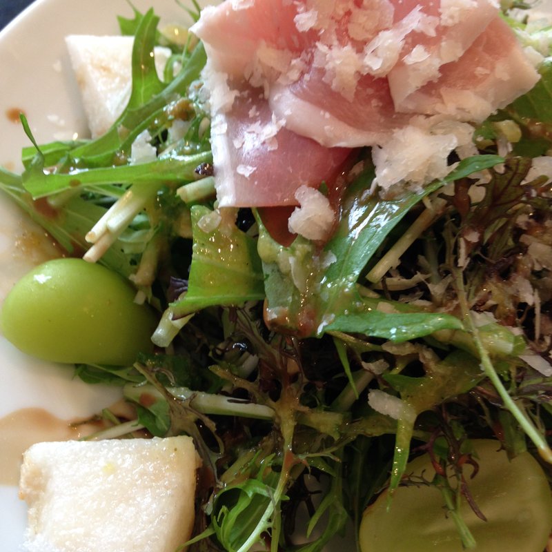 季節のフルーツサラダ(TINY GARDEN KITCHEN 虎ノ門店)