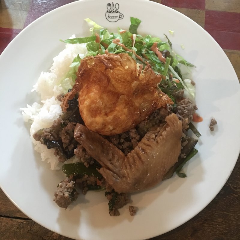 豚ひき肉とバジルソースのタイ風炒めごはん(カフェバザール （cafe Bazzar）)