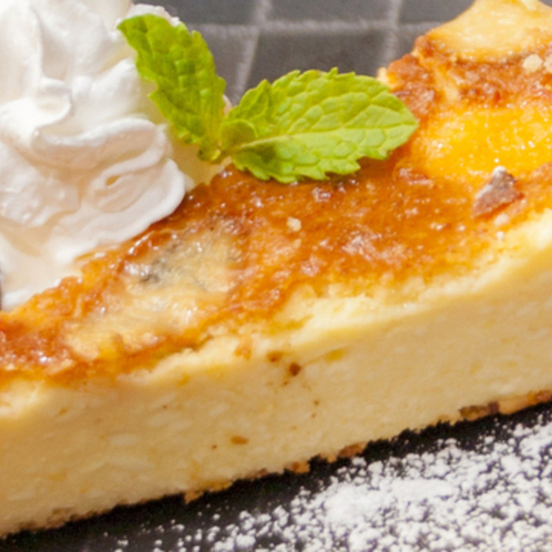 四種チーズのベイクドチーズケーキ(鍛冶二丁 （カジニチョウ）)