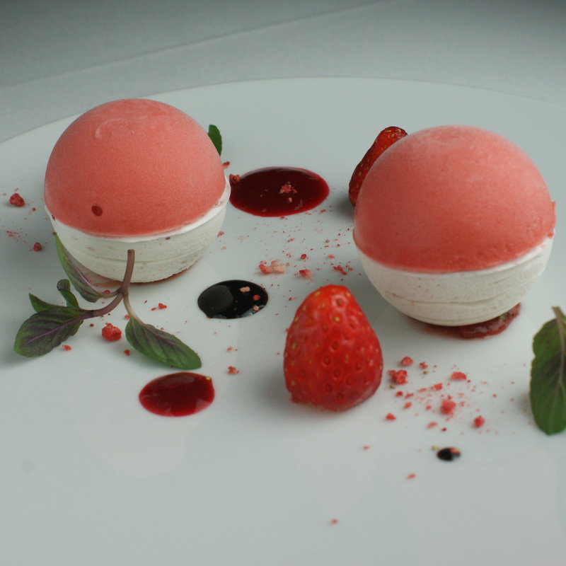 ストロベリージェラート(リベルテ・ア・ターブル・ドゥ・タケダ Liberte a table de TAKEDA)