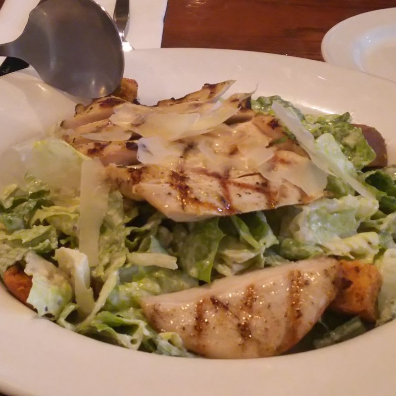 グリルドチキンチョップサラダ(ハードロックカフェ 横浜)