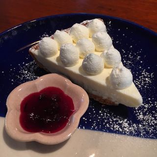 レアチーズケーキ(NAKAOカフェ)