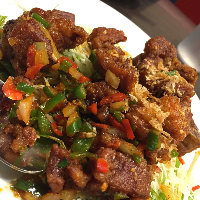 香港豚スペアリブのスパイス揚げ(香港ロジ 原宿店)