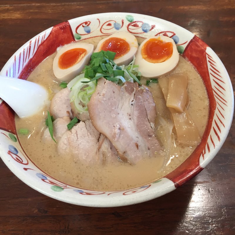 味玉みそ麺(ヌードルみの作)