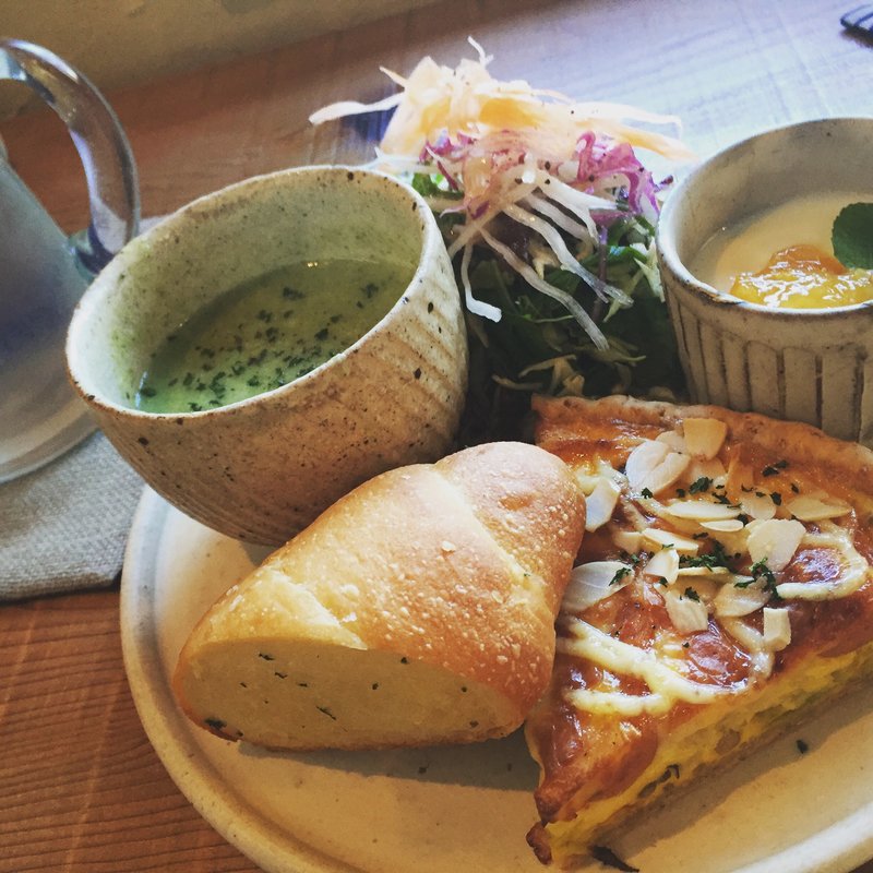 キッシュプレート(ヒヨリカフェ （hiyori cafe+）)