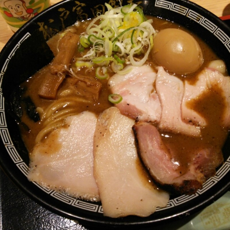 特製濃厚中華そば(松戸富田製麺 ららぽーとTOKYO-BAY店)