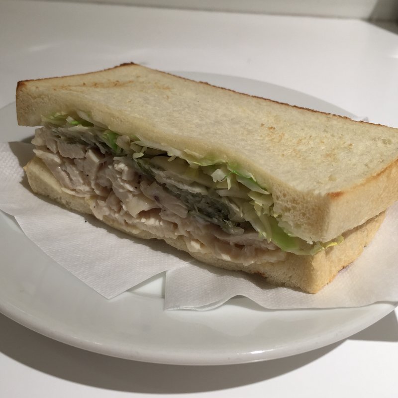 塩ダレねぎチキンサンド(HAMADA-YA BREAD BAR & COFFEE)